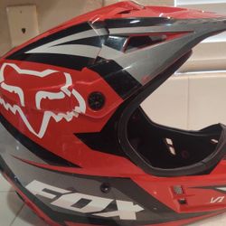 FOX V1 Helmet