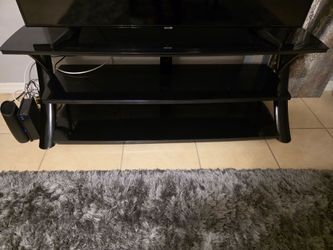 Entertainment / TV stand