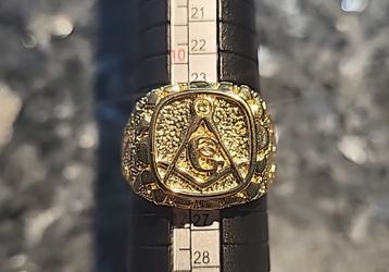 Masonic Freemason ring. The ring is a size 11,