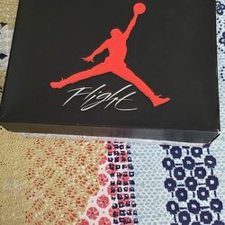 NIKE AIR JORDANS - 4 RETRO BLK/ RED