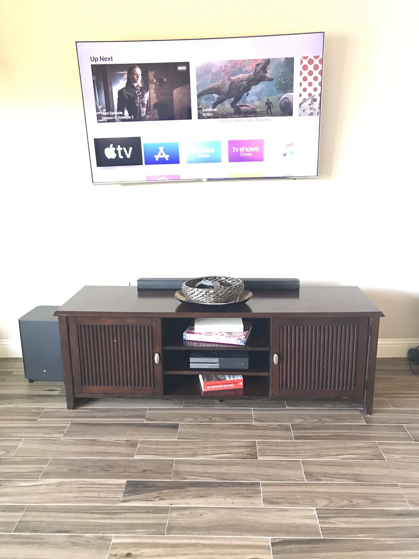 Entertainment stand