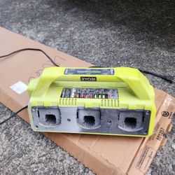 RYOBI P135 18V One+ 6 Port Lithium Ion Battery Supercharger (18V Batteries Not Included/Charger Only)