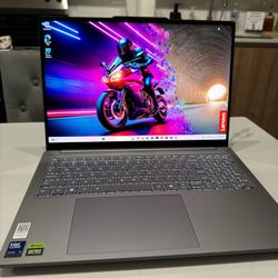 Lenovo Yoga Pro 9i 16" Laptop - Intel Ultra 9 285H 16-Core, NVIDIA GeForce RTX 5060, 32GB RAM, 1TB NVMe SSD, 16.0" 3.2K Tandem OLED 120Hz 1000-nits, W