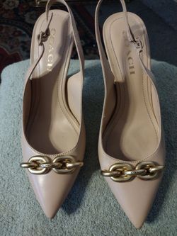 Women' s  Sneakers