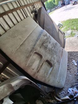 1990 Chevy cowl hood