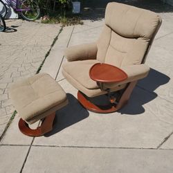 Benchmade Swivel Recliner 