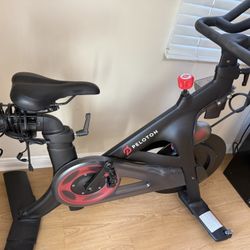 Peloton Bike