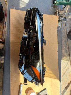 LH Driver Side Bi-LED Headlight For 21-23 Lexus is350