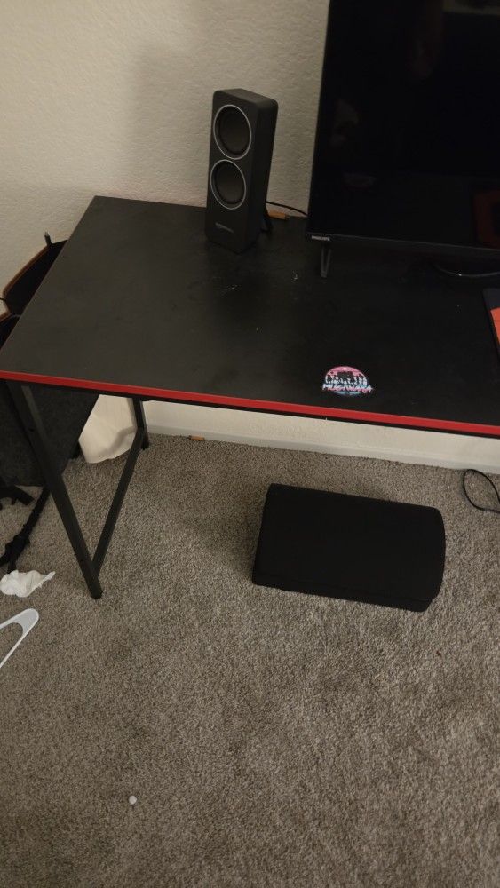 Gaming Desk With LED And Outlets