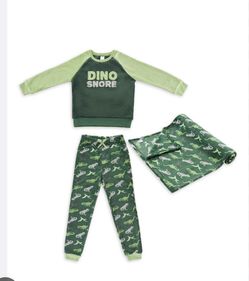 NWT Green Dino Snore Pajama Set with blanket size 4/5