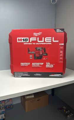 M18 FUEL 18V Lithium-Ion Brushless 1 in. Cordless SDS-Plus Rotary Hammer/Dust Extractor Kit, Two 6.0 Ah Batteries