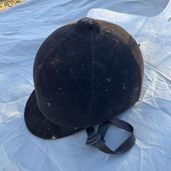 Equestrian helmet