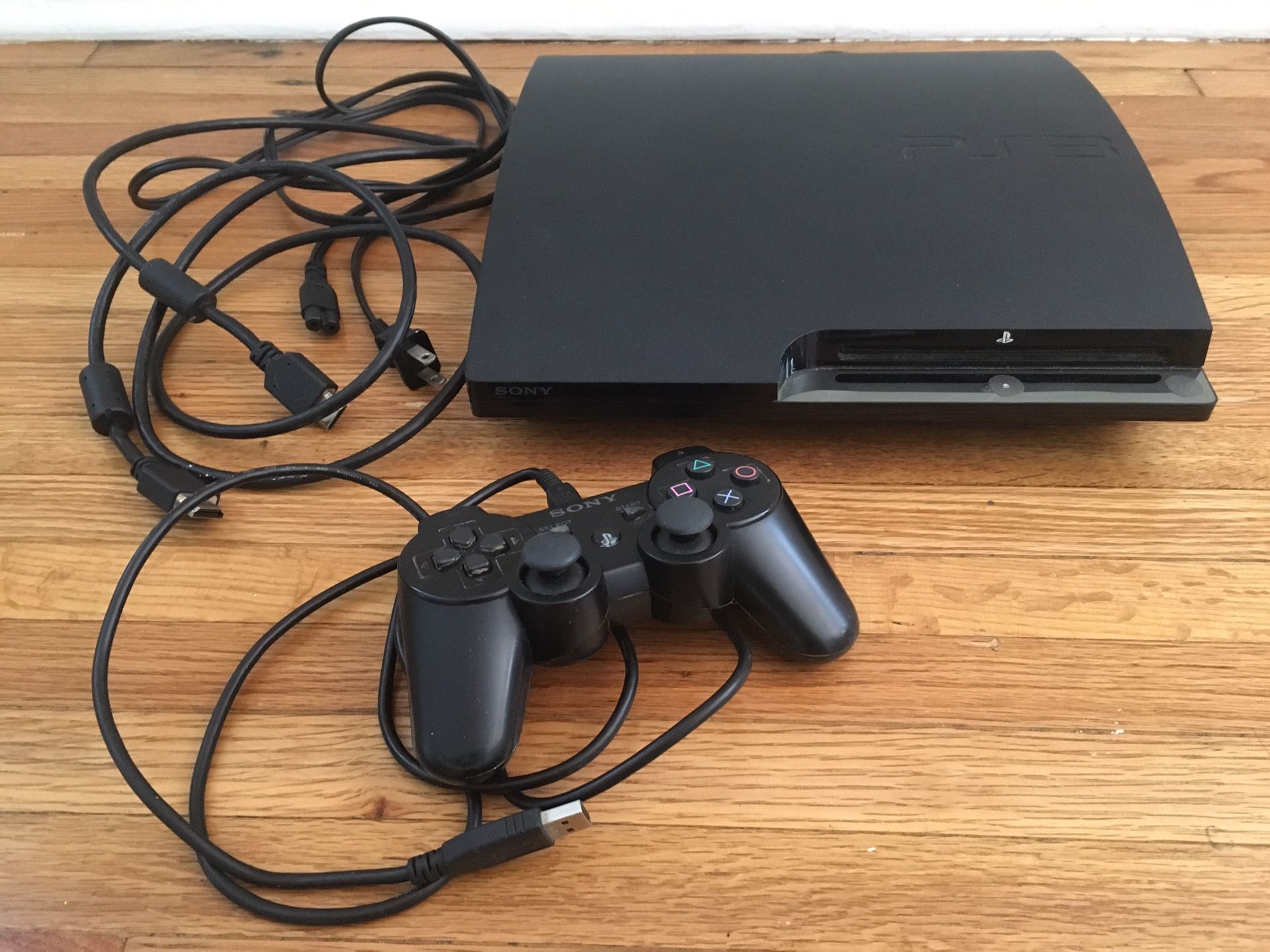 PS3 Slim (Playstation) 160 GB + 2 Controllers