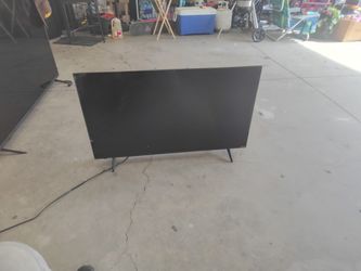 Tv Vizio With Remote 35in 