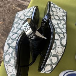Coach Size 9-5