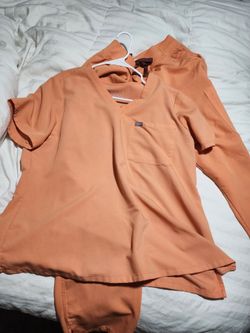 FIGS Scrub Set Top and Pants