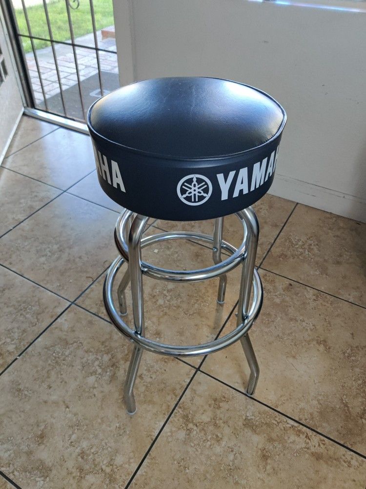 yamaha-bar-stool-for-sale-in-chula-vista-ca-offerup