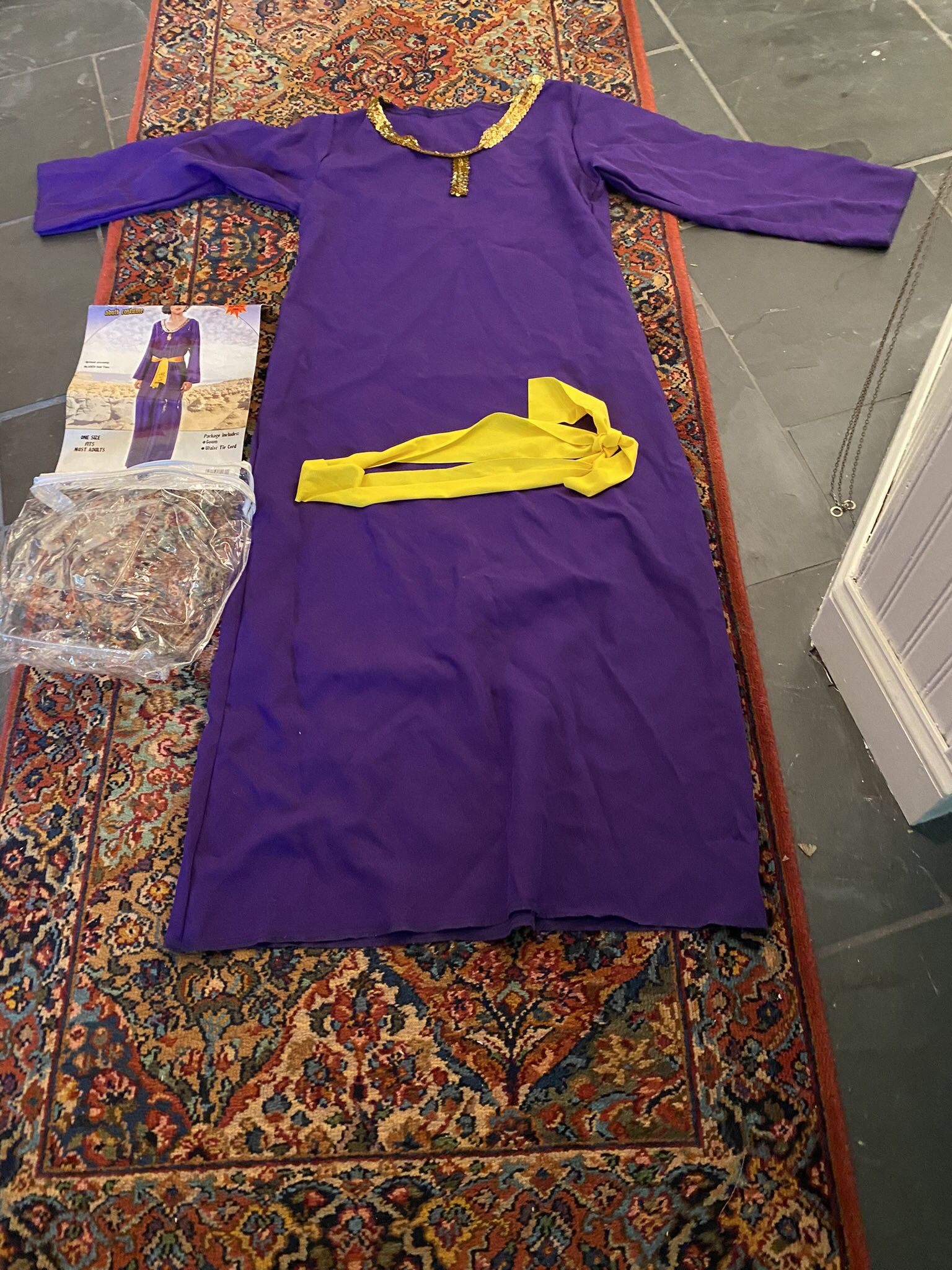 Halloween Adult Size Queen Costume with Yellow Belt