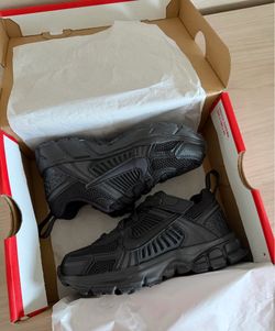 NEW 11c Little Kids Nike Vomero