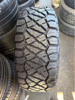 1 tire 35x12.50r17 nitto 99% tread life for $200 mounted and balanced