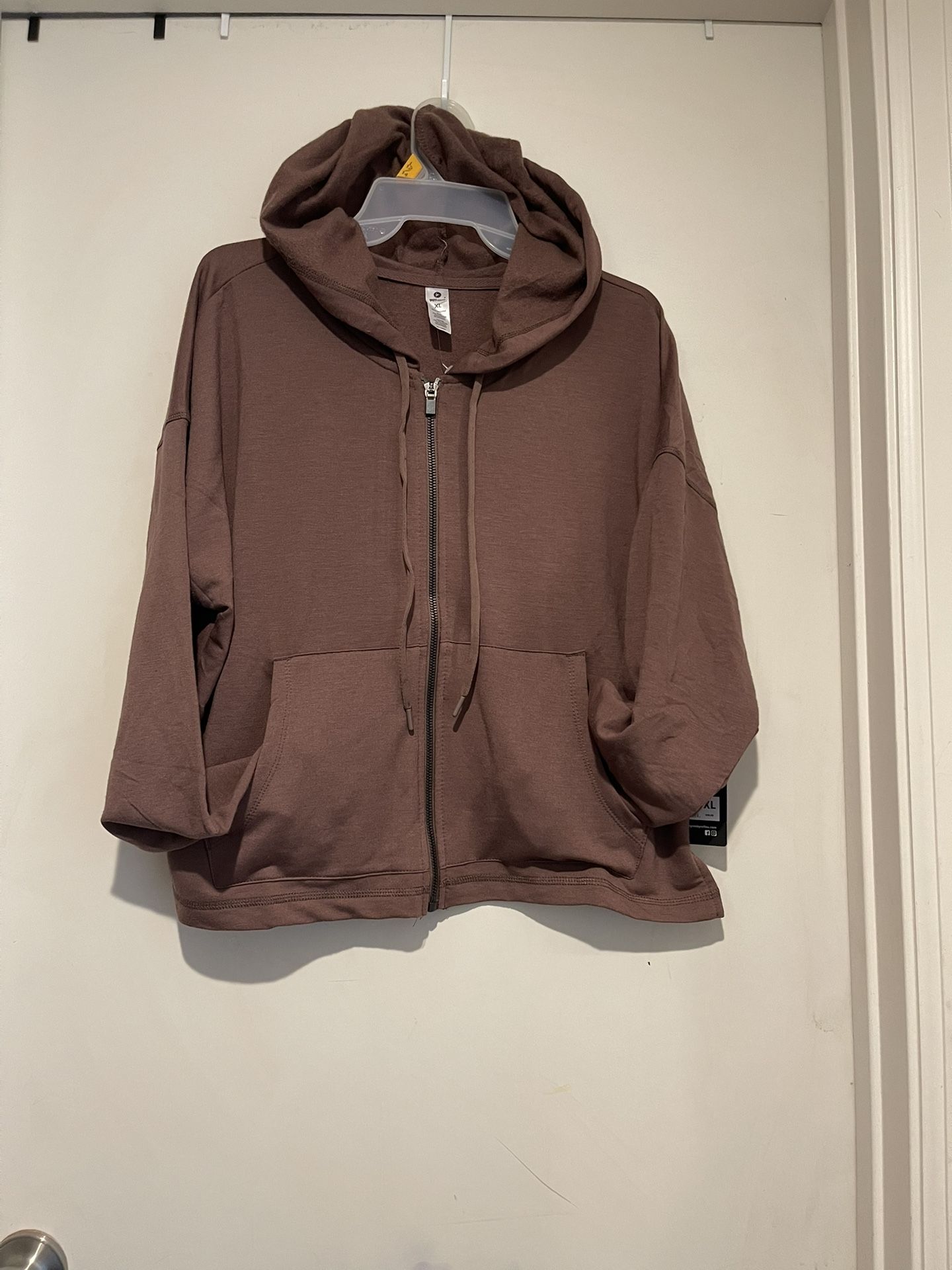 New Women’s Hoodie/sweater Size XL