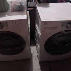 Washer And Dryer Front Loader Set 