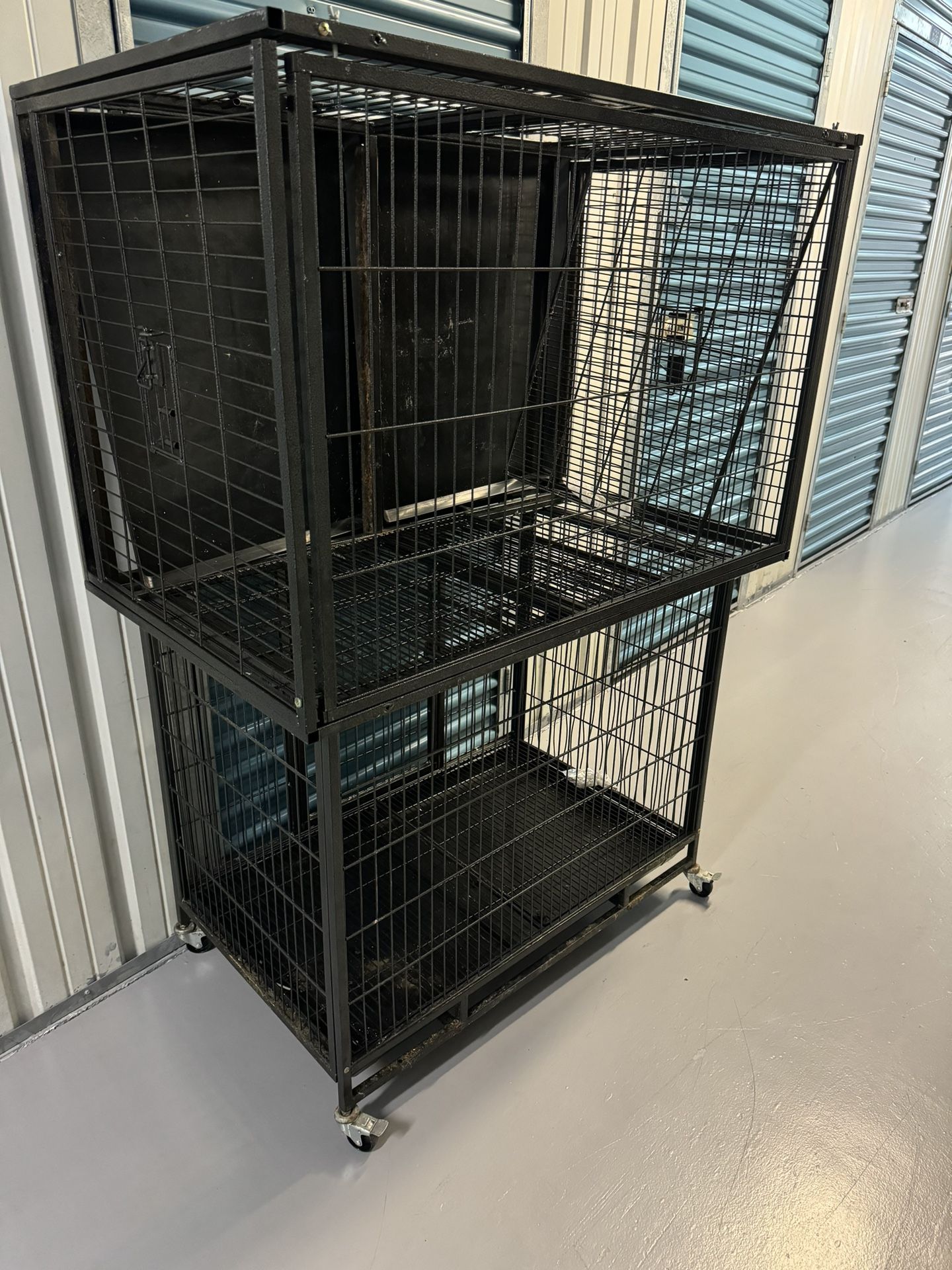 Dog Cages/Kennels