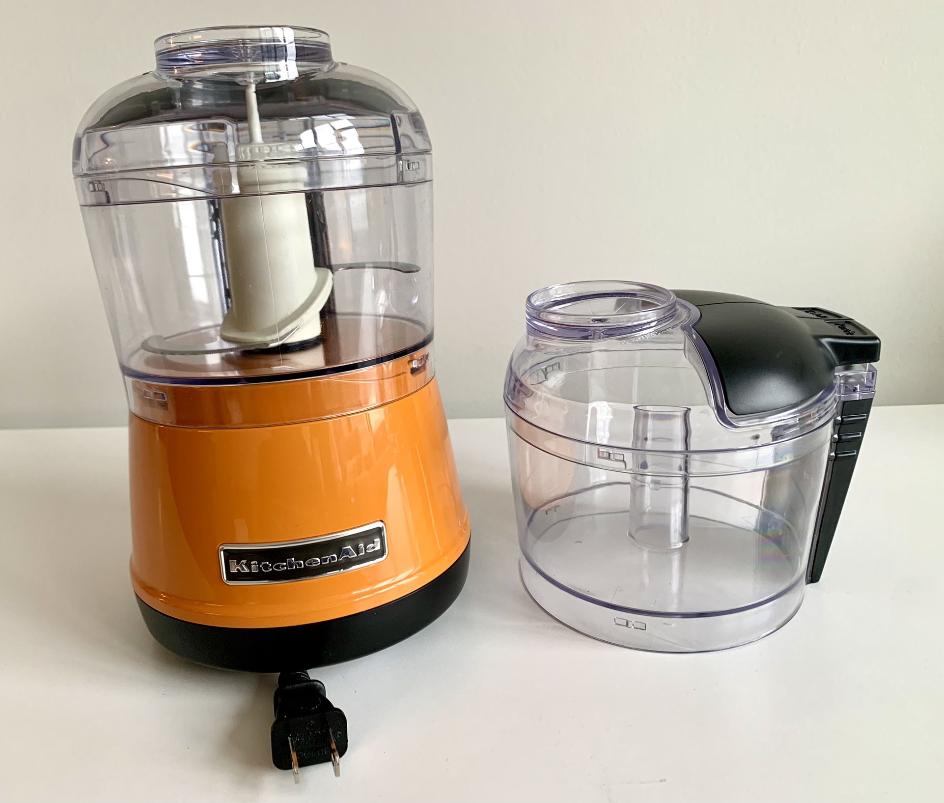- KitchenAid Mini Food Processor. 3.5cup. 2 speed. Spare Cup Included
