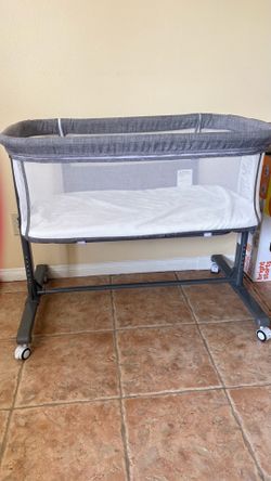 Baby Bassinet with Wheels