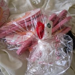 Flip Flops, asking $15 for total of 8 pairs,  Never Used with Tags, Shade 'n Shore, Pink