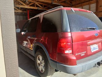 2004 Ford Explorer