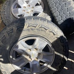Six Lung Chevy Tires With Rims 