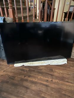 Vizio Smart TV.  72”