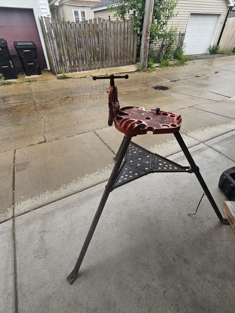 Portable VISE