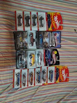 16 Hot Wheels Classis/Boulevard/Delivery Cars