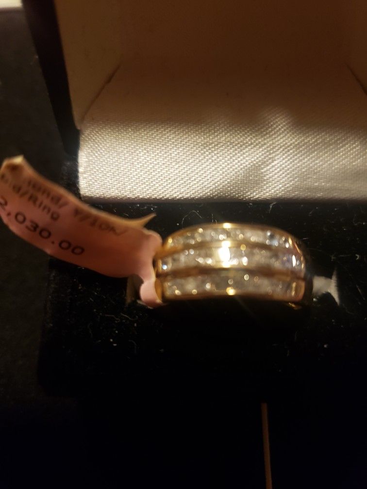 Brand New 10k Yellow Gold 26 Square Cut Diamonds