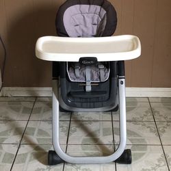 GRACO CONVERTIBLE HIGH CHAIR 3 IN 1