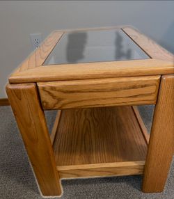 FREE.  SOFA SIDE TABLE