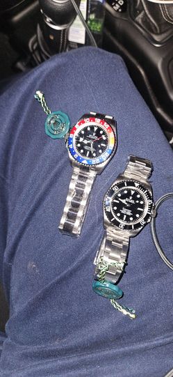 $150$ Mens watch