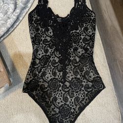Black lace women’s bodysuit