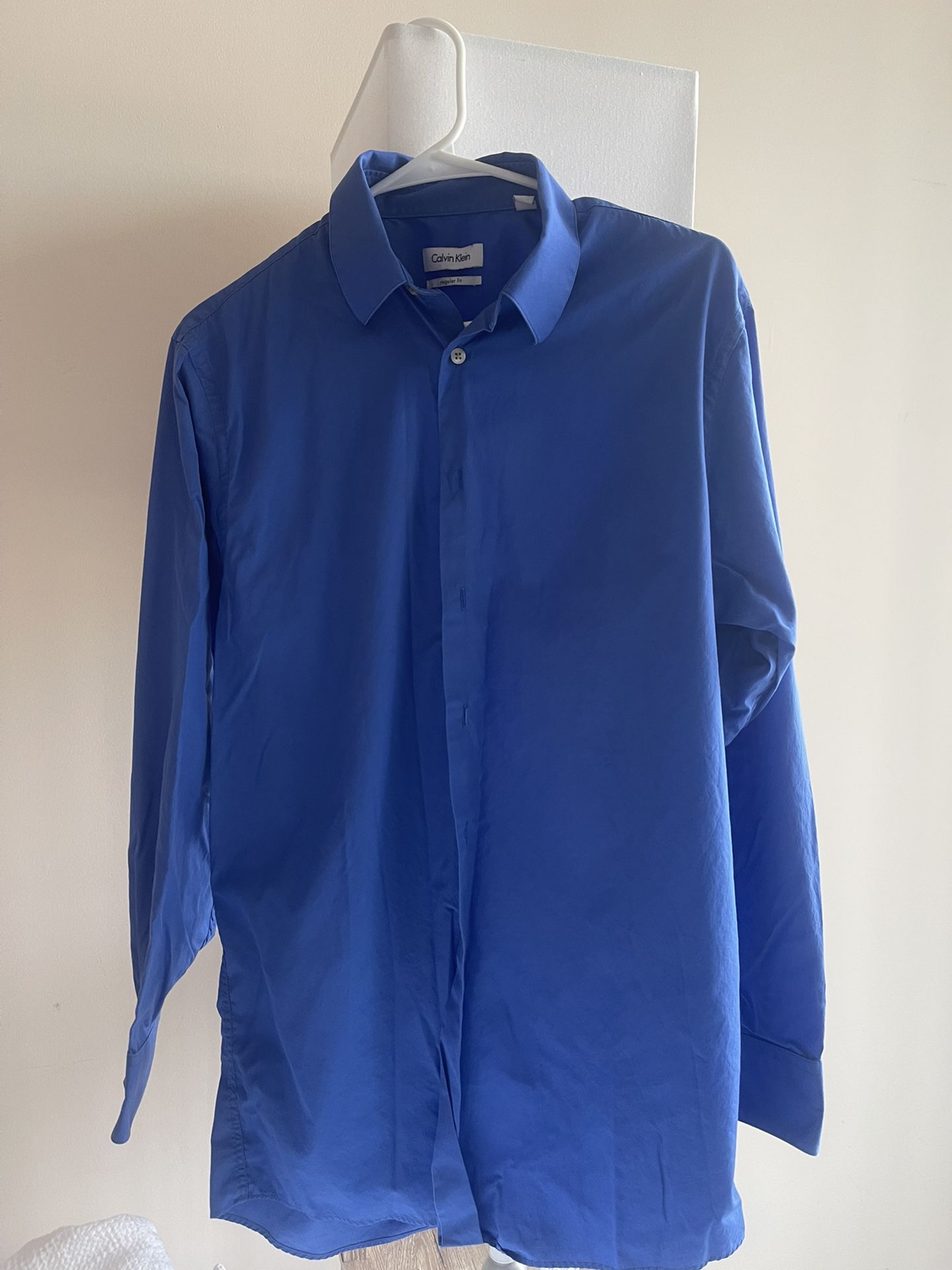 Calvin Klein Regular Fit 15 1/2 32/33 Long Sleeve Button Down Dress Shirt - Royal Blue