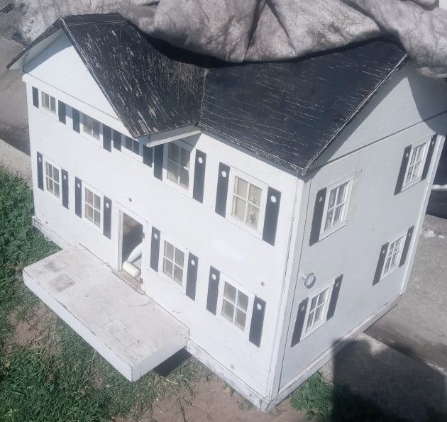 Dollhouse
