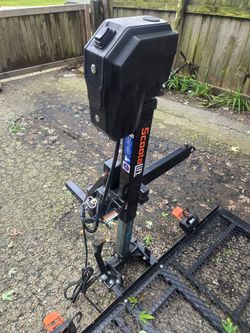 Wheel Chair Lift Hitch / Scoota Lift
