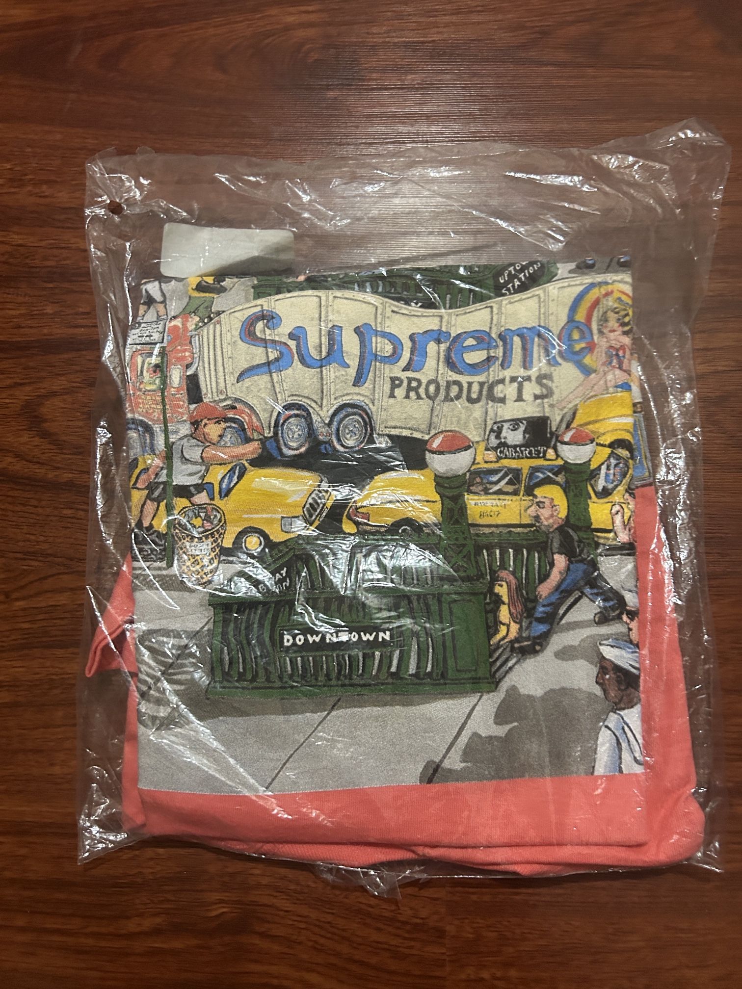 Supreme Manhattan Tee Pink Medium