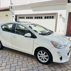 2016 Toyota Prius-C
