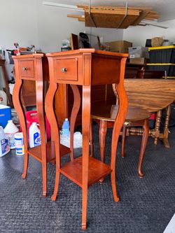 Bombay antique wood plant stand. Nightstand. Side table