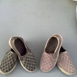 Girls Skechers Size 13.5