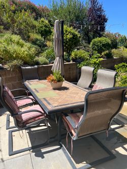 Outdoor dining set