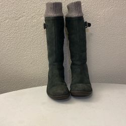 Ugg Tall Gray  Knit Sweater Wedge Heel Boots Ladies Size 8 