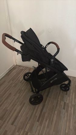 Baby trend /black and green